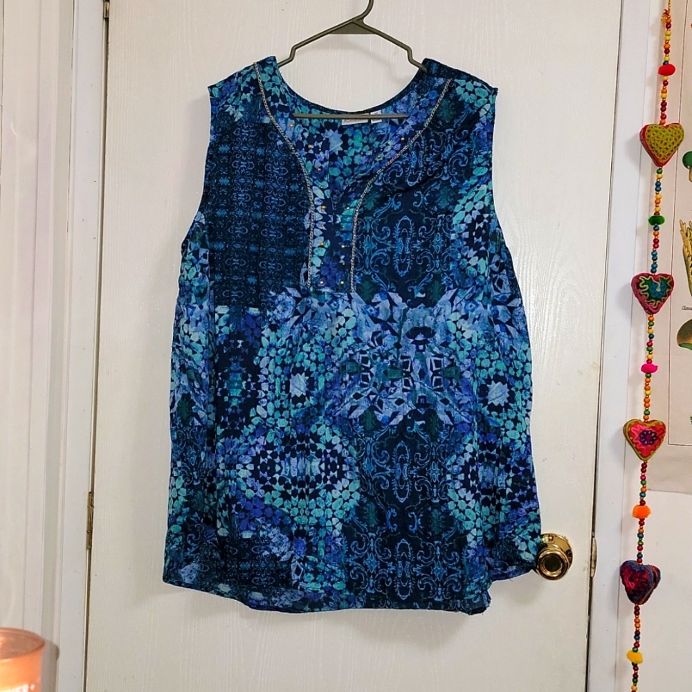 Plus sized blue sleeveless shirt